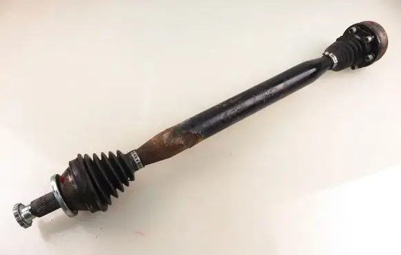Volkswagen Polo IV 9N3 Front driveshaft