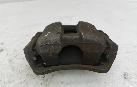 Honda HR-V Front brake caliper