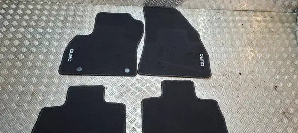 Fiat Qubo Car floor mat set S26282947 71808017