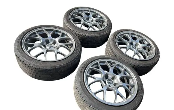 Mitsubishi Lancer Evolution X R18 alloy rim 