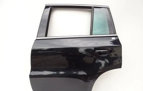 Rear door