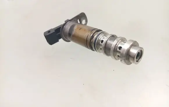 BMW 1 E81 E87 Camshaft vanos timing valve 7584115
