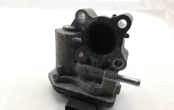 Toyota Auris E180 EGR valve 2580033011