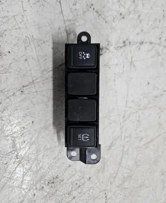 Nissan Juke I F15 ESP (stability program) switch 1KA0A Bv80A