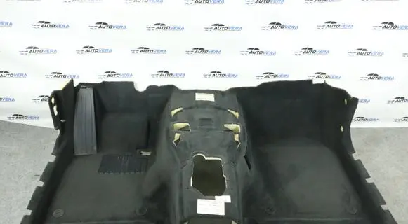 BMW 5 E60 E61 Front floor carpet liner 6968912 108668912 38227001