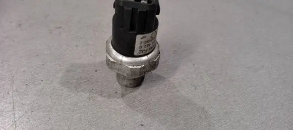 Air conditioning (A/C) pressure sensor