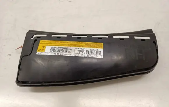 Mercedes-Benz CLA C117 X117 W117 Seat airbag 617892400