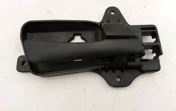 Hyundai i30 Front door interior handle 82623FD000