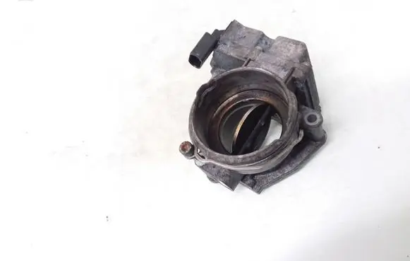 Volkswagen Touran I Throttle valve 03G128063V