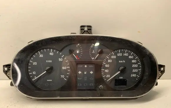 Renault Scenic I Speedometer (instrument cluster) 216585907 P8200071820 21658869A
