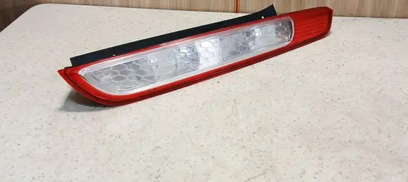Ford Focus Rear/tail lights 8M5113404AD 8M511340A E411806