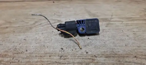 Volvo C30 Airbag deployment crash/impact sensor 31264410