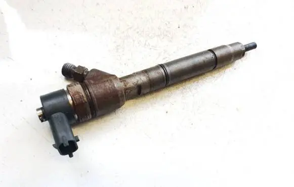 KIA Ceed Fuel injector 0445110256 33800-2A400