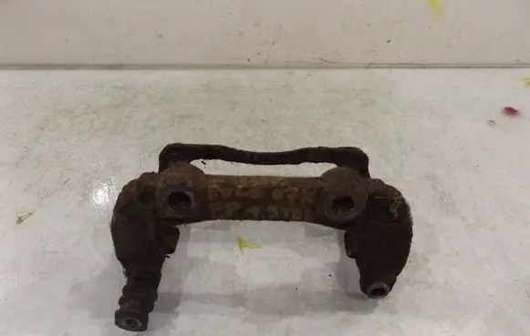 Volkswagen Polo IV 9N3 Front brake caliper