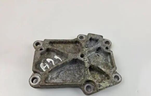 Mercedes-Benz SLC R172 other engine part A2741880402