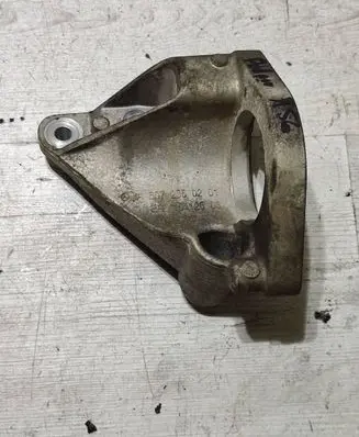 Mercedes-Benz GLA W156 X156 Driveshaft support bearing bracket A6072050201 15412803