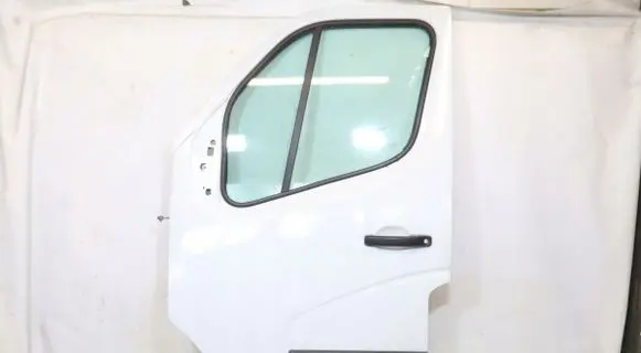 Renault Master III Front door