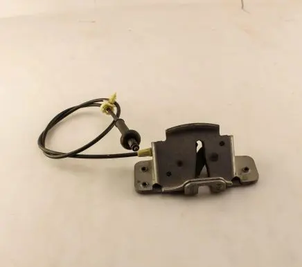 Dodge Caravan Sliding door lock 020332