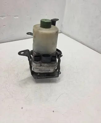 Skoda Fabia Mk2 (5J) Power steering pump 6R0423156 6Q1423051CA 6Q2423051AH