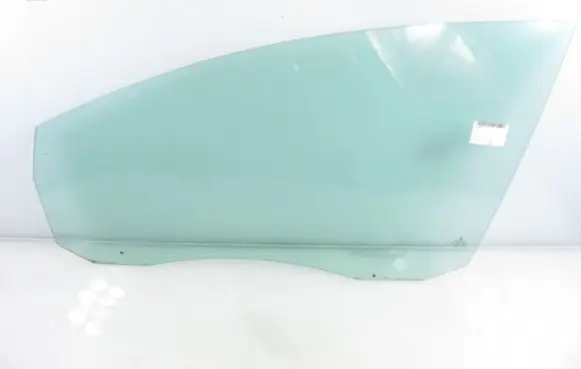 Volkswagen Golf Plus Front door window glass four-door