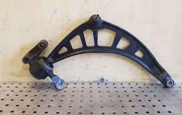 Mini Cooper Countryman R60 Front lower control arm/wishbone 9806519