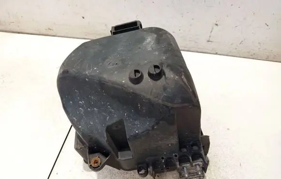 Air filter box