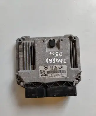 Volkswagen Touran I Engine control unit/module 03G906021DM 0281012707