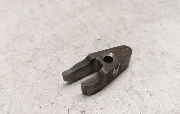 Mercedes-Benz C W205 Fuel Injector clamp holder A6510160438