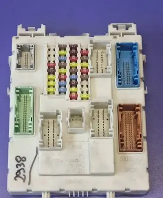 Ford Kuga II Fuse module DV6T14A073FH DV6T-14A073-FH 8480031510