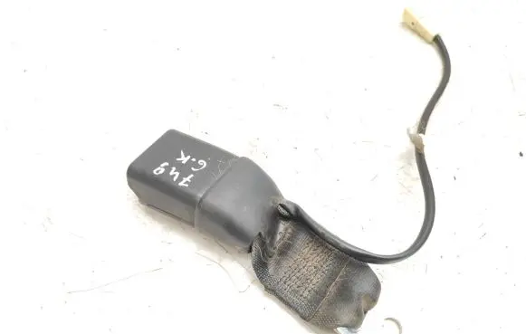 Suzuki Swift III Rear seatbelt buckle 1137111