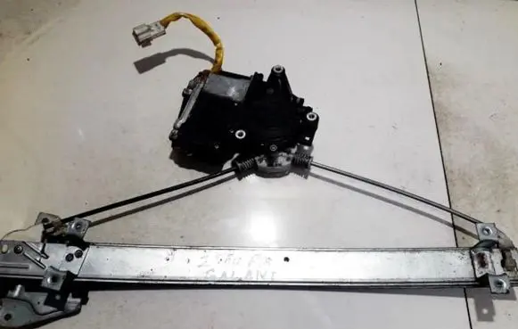 Sliding door window regulator with motor