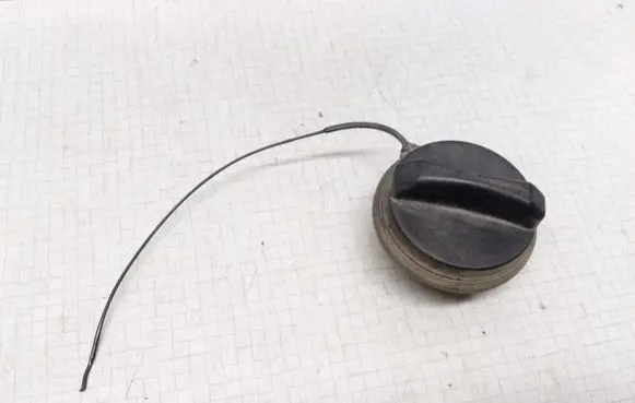 Ford Mondeo Mk III Fuel tank filler cap 