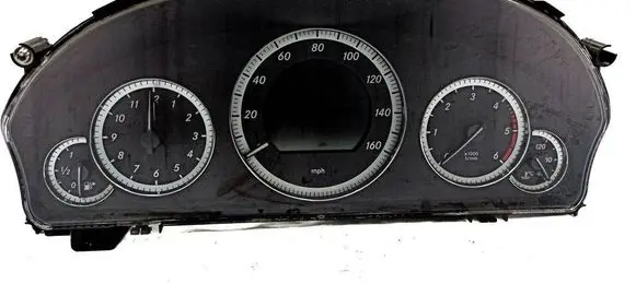 Mercedes-Benz E W212 Speedometer (instrument cluster) A2129005203 A2129001210 A2C53279093