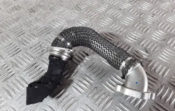 Opel Insignia A EGR valve line/pipe/hose