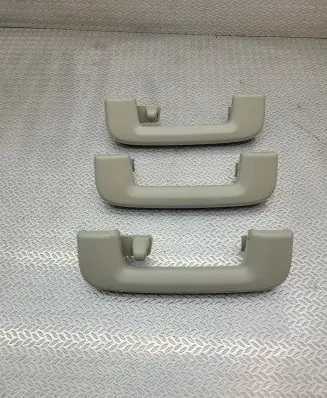 Volvo V40 Cross country A set of handles for the ceiling 