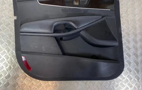 KIA Sorento Front door card panel trim