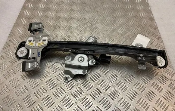 Buick Encore I Front door window regulator with motor 98920SUV20 42693257
