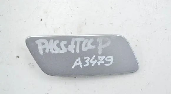 Volkswagen PASSAT CC Headlight washer spray nozzle cap/cover 3C8955110A 3C8955110B