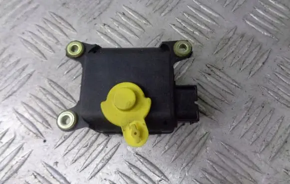 Audi A3 S3 8L A/C air flow flap actuator/motor 8D2820511C