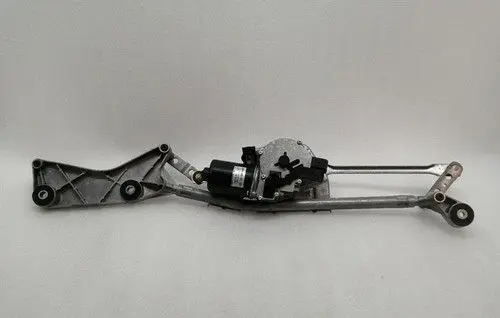 Mercedes-Benz ML W164 Front wiper linkage and motor A1648201742