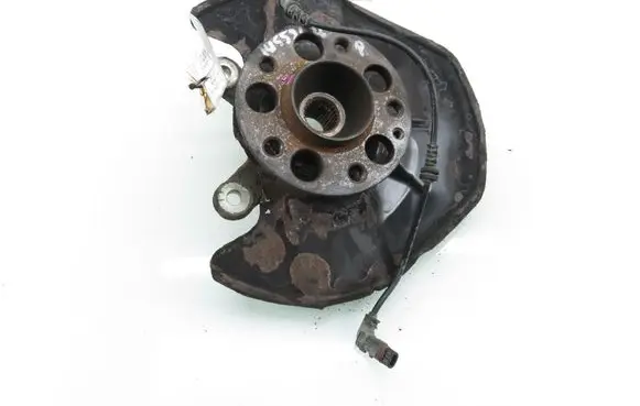 Mercedes-Benz B W245 Front wheel hub spindle knuckle 
