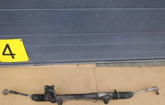 Volkswagen Touareg II Steering rack 7P6422055E 031010B11011