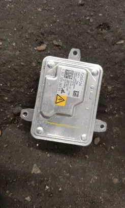 BMW X5 E70 Headlight ballast module Xenon 7255724 7356250