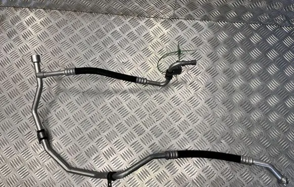 Air conditioning (A/C) pipe/hose