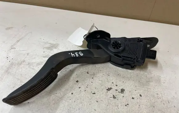 Mazda 6 Accelerator throttle pedal 9M819F836AA 6PV93337000 9F836