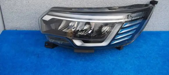Renault Trafic III (X82) Headlight/headlamp 260601790R