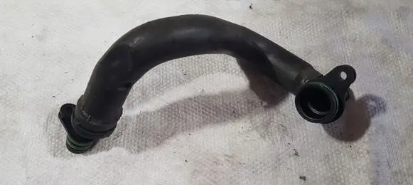 Volkswagen Golf VII Breather hose/pipe 04E103175D