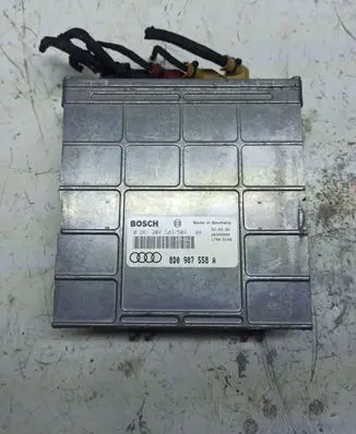 Audi A4 S4 B5 8D Engine control unit/module 8D0907558A 0261204503