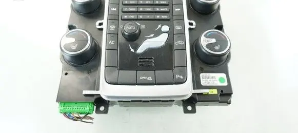 Volvo V70 Climate control unit 30795271