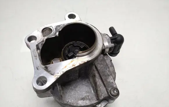 Suzuki Grand Vitara II Vacuum pump 451323 2a230606 D163